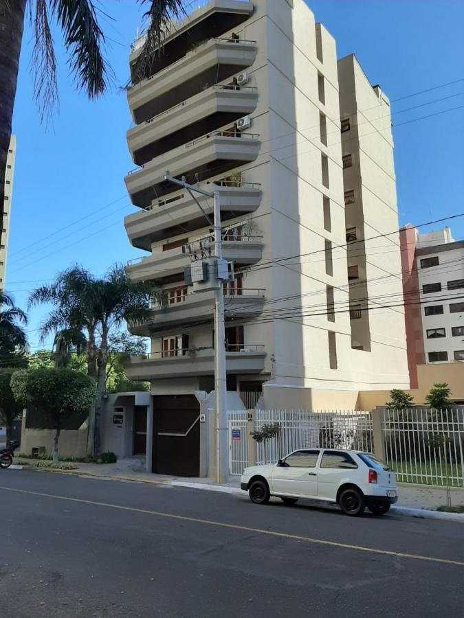 Apartamento à venda com 3 quartos, 197m² - Foto 1