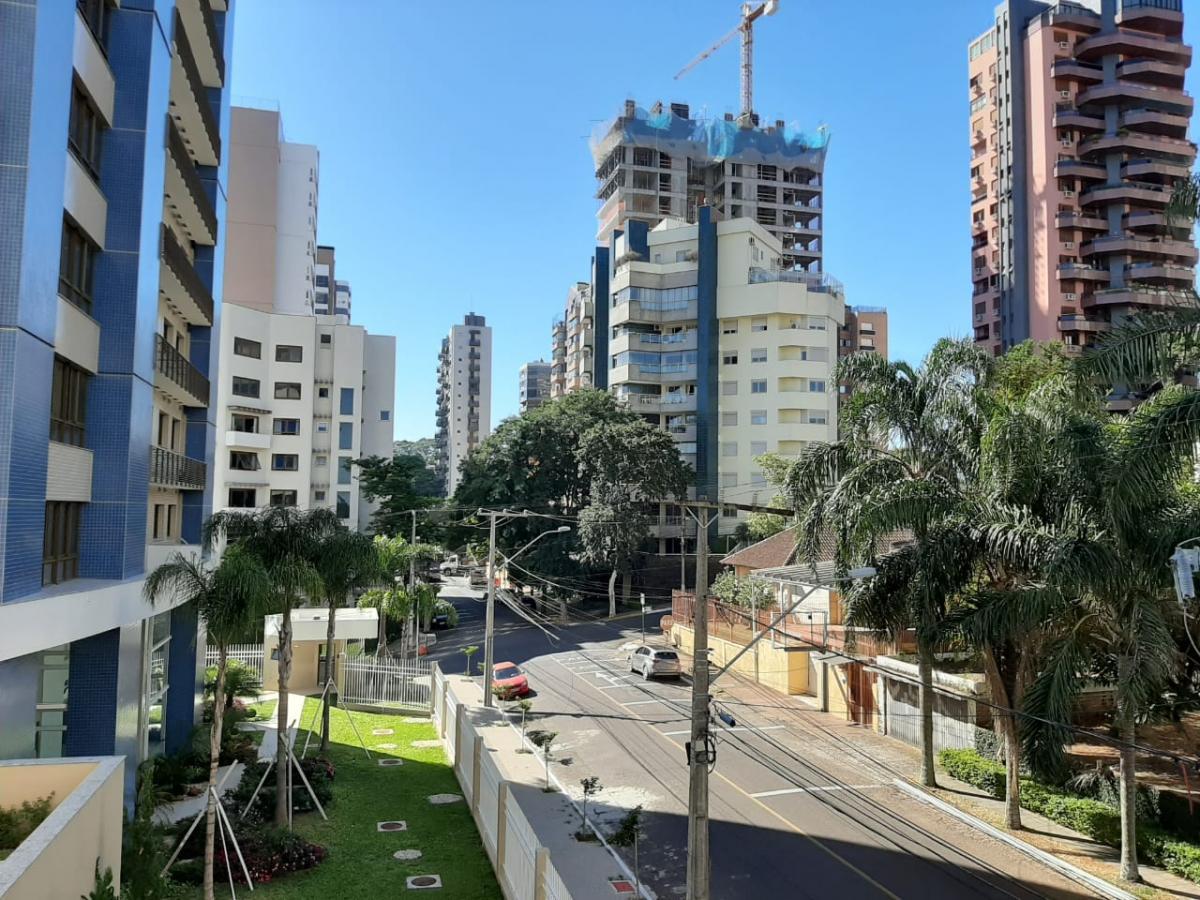 Apartamento à venda com 3 quartos, 197m² - Foto 25