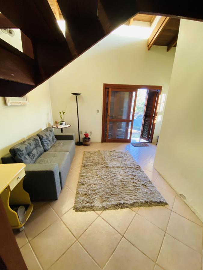 Casa à venda com 2 quartos, 106m² - Foto 2