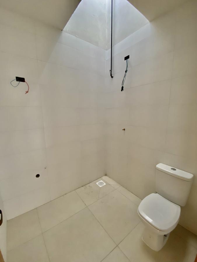 Casa à venda com 2 quartos, 54m² - Foto 4