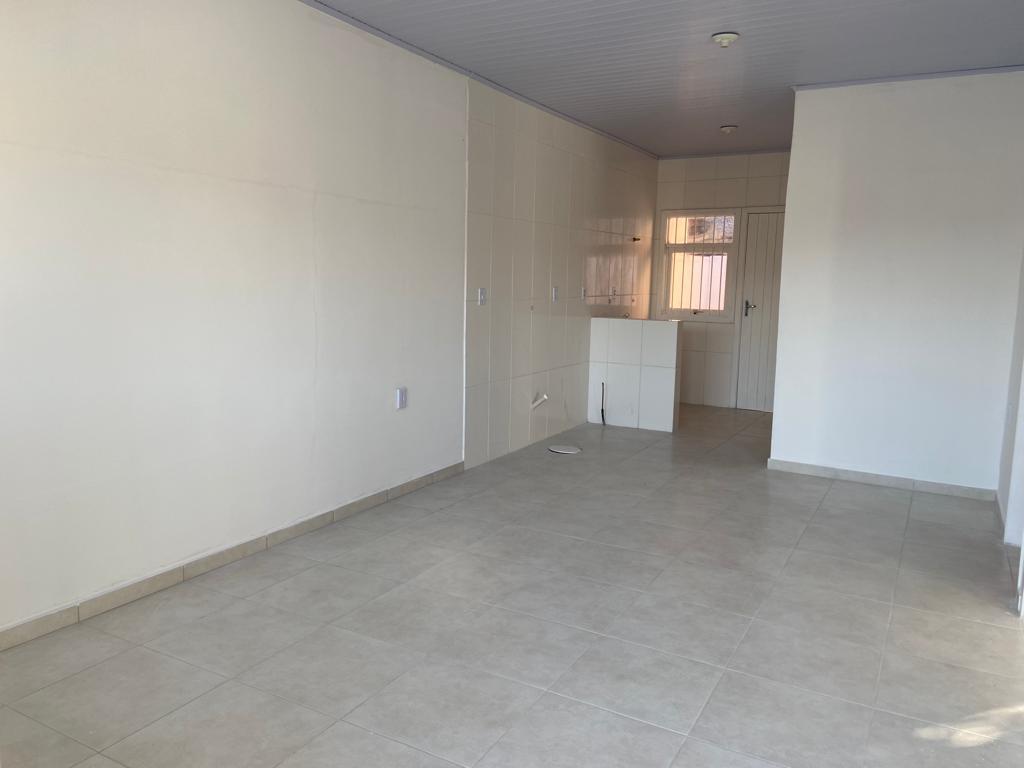 Casa à venda com 2 quartos, 50m² - Foto 3