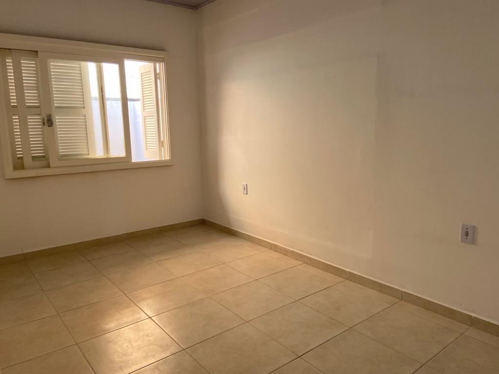 Casa à venda com 2 quartos, 50m² - Foto 6