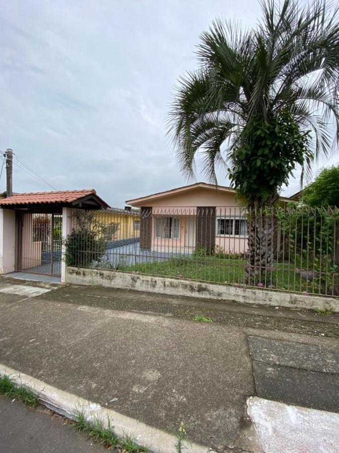 Casa à venda com 4 quartos, 300m² - Foto 1