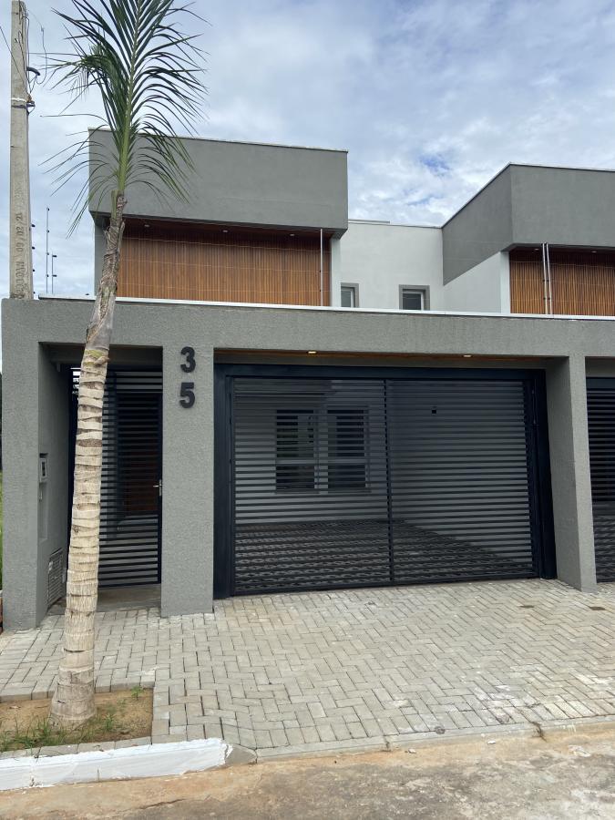 Sobrado à venda com 3 quartos, 150m² - Foto 1