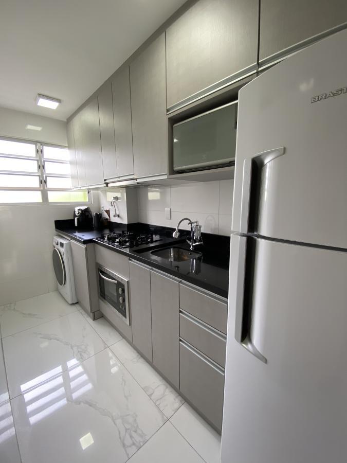 Apartamento à venda com 2 quartos, 45m² - Foto 2