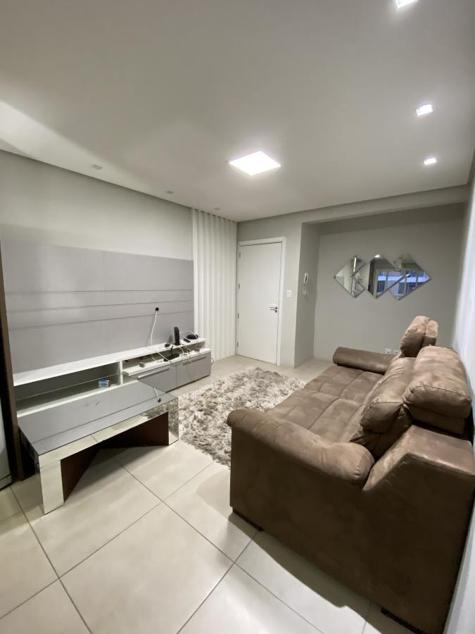 Apartamento à venda com 2 quartos, 70m² - Foto 3