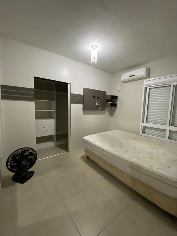 Apartamento à venda com 2 quartos, 70m² - Foto 6