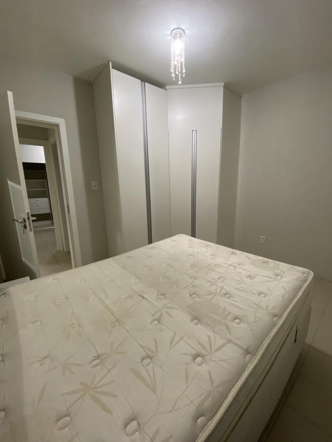 Apartamento à venda com 2 quartos, 70m² - Foto 8